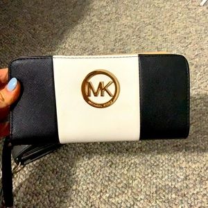 MK wallet